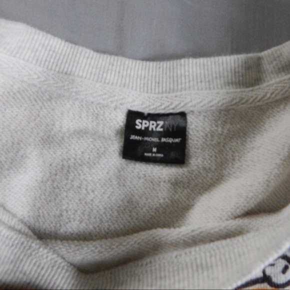 Design Sweater - Picture 4 of 4